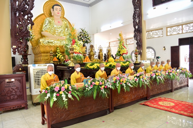 Lễ truyền giới Sa di Phương Trượng